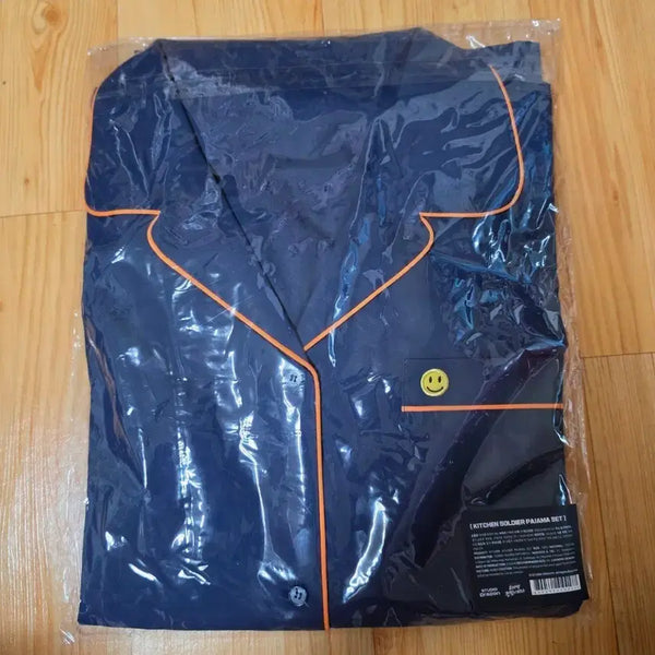 [BUNJANG] Park Ji Hoon Pyjamas Bundle Set / 박지훈 취사병 파자마셋트 원가이하 양도합니다