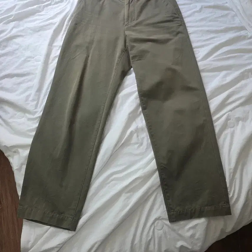 [BUNJANG] Roughside Regular Chino Dark Olive Pants / 러프사이드 레귤러 치노 다크올리브