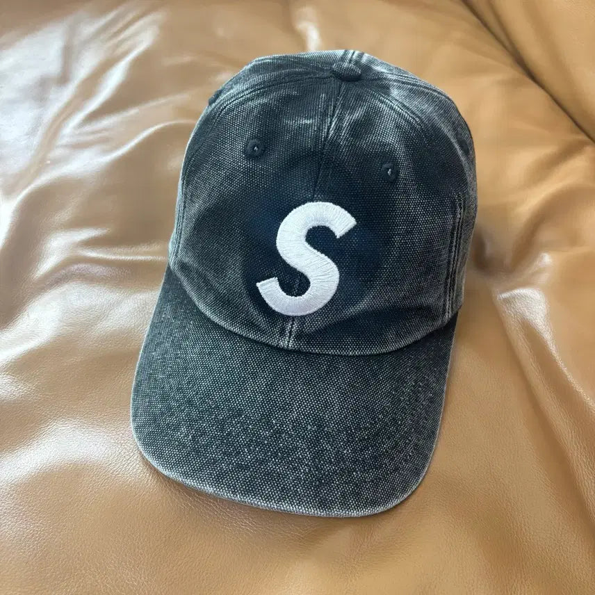 [BUNJANG] Supreme S Logo 6-Panel Pigment Cap Black / 슈프림 S로고 6패널 볼캡 모자 피그먼트 블랙