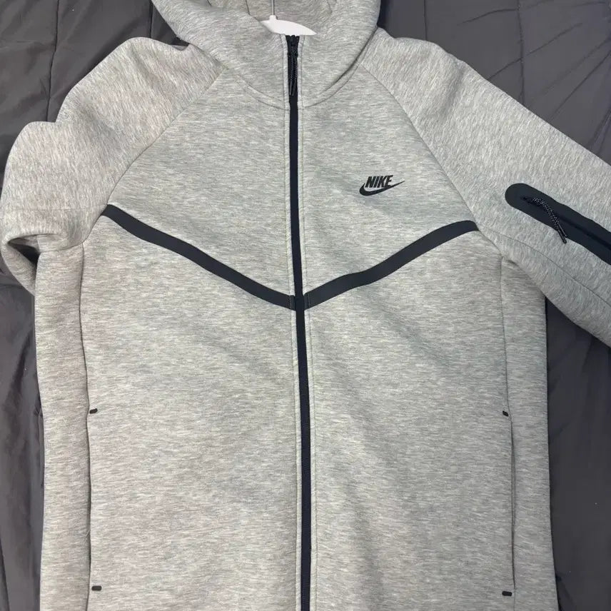 [BUNJANG] Nike Tech Fleece Dark Grey L Size / 나이키 테크팩