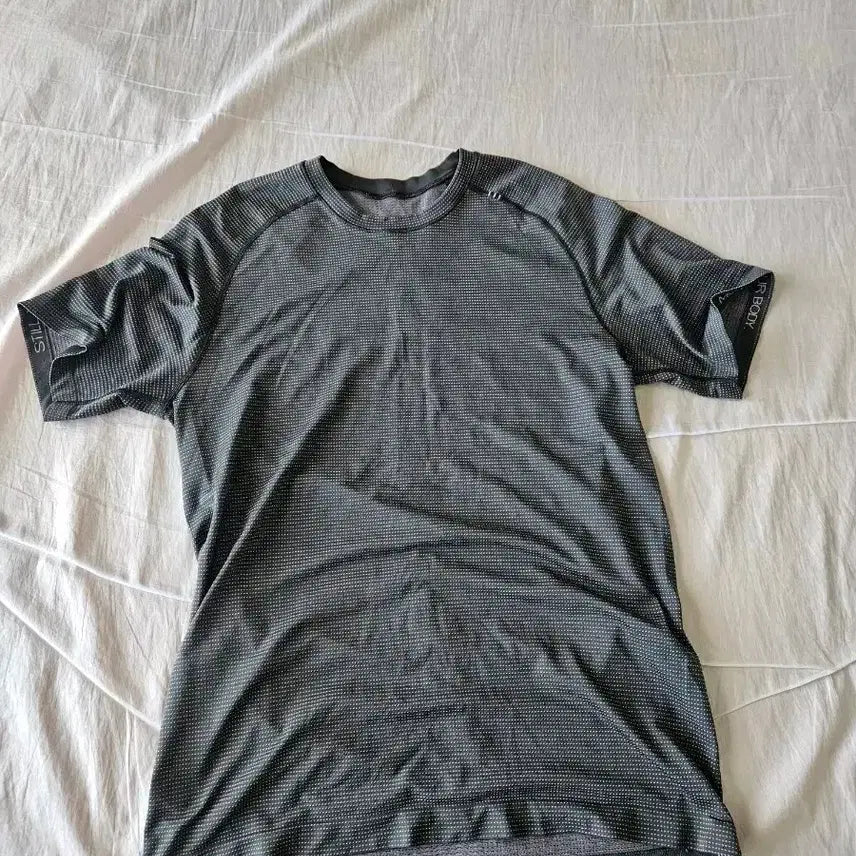 [BUNJANG] Lululemon Metal Vent T-Shirt Size M / 룰루레몬 메탈벤트 티셔츠 m사이즈