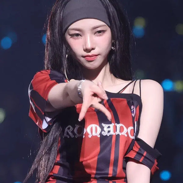 [BUNJANG] 24ans Blockcore Off-Shoulder Striped Jersey T-Shirt (Worn by Karina, An Yu Jin) / 24ans 블록코어 오프숄더 스트라이프 져지 티셔츠(카리나, 안유진 착용)