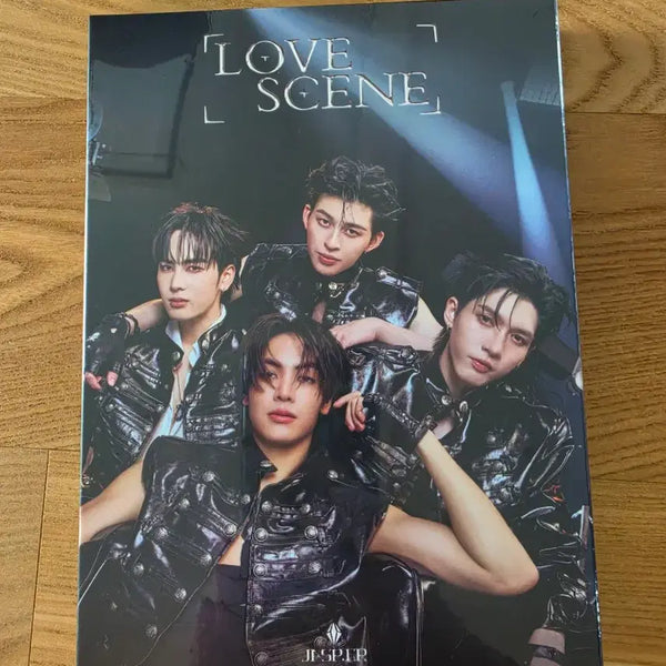 [BUNJANG] Jasp.er Love Scene Photo Set (Sealed) / GMMTV 찌엠 재스퍼 JASP.ER 러브씬 포토 세트 (미개봉)