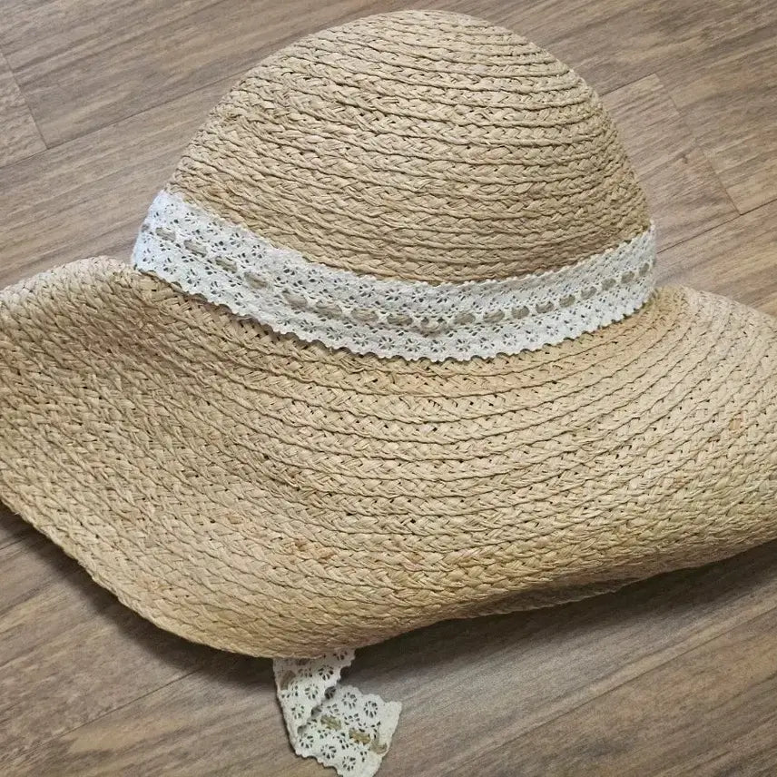 [BUNJANG] Thursday Island Lace Strap Hepburn Hat / 새제품 써스데이아일랜드 모자 레이스 스트랩 햅번햇