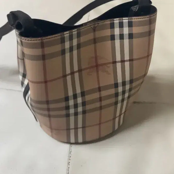 [BUNJANG] Burberry Haymarket Check Bucket Bag / 버버리 헤이마켓 체크 버킷백