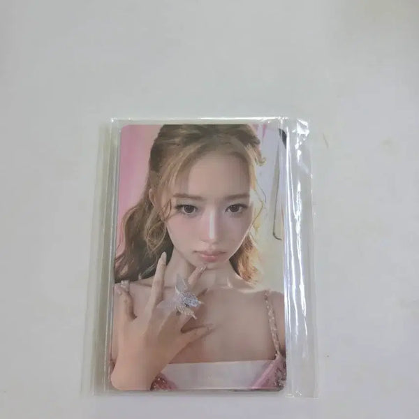 [BUNJANG] IVE Rei ROMY Photocard Set (POB) / 아이브 레이 로뮤 특전 포토카드 4장 세트