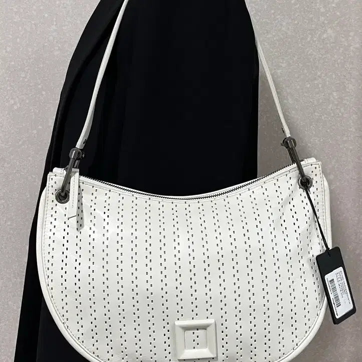 [BUNJANG] Rouge & Lounge Leather Shoulder Bag / (새상품)루즈앤라운지 소가죽 숄더백(정가 478,000)