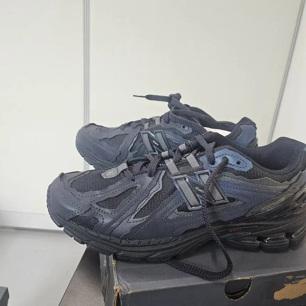 [BUNJANG] New Balance M1906DI Sneakers / 뉴발란스  M1906DI  사이즈290