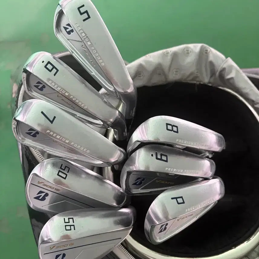 [BUNJANG] Bridgestone V300 8th Gen 8-Iron Set / 브리지스톤 V300 8세대 8아이언 세트