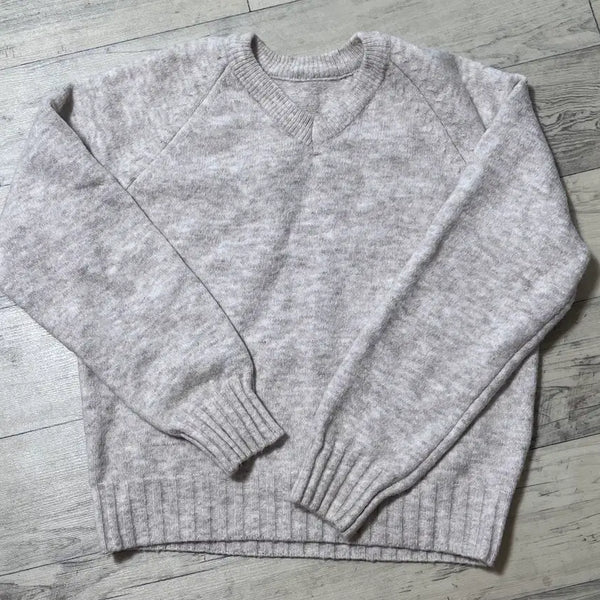 [BUNJANG] LUXE U Airy Loose Fit V-Neck Knit Oatmeal / 룩스유 여리 루즈핏 브이넥 니트 오트밀(실사O)