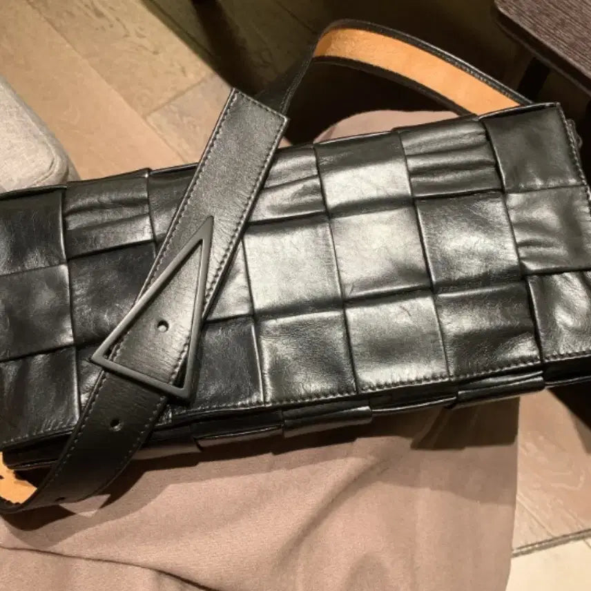 [BUNJANG] Bottega Veneta Stretch Cassette Bag Black Old Model / 보테가베네타 스트레치 카세트 백 블랙 구형