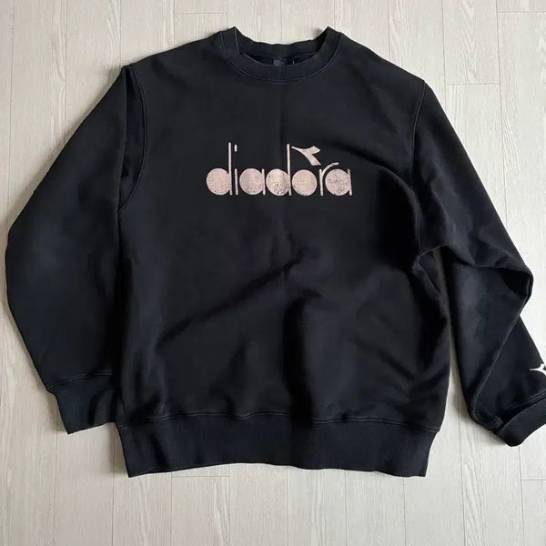 [BUNJANG] Diadora Black Sweatshirt / 디아도라 맨투맨 블랙