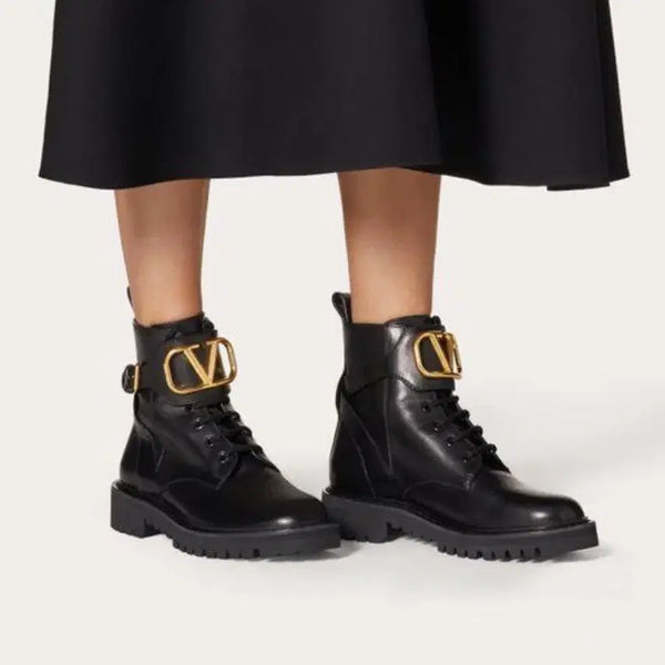 [BUNJANG] Valentino Garavani VLogo Combat Ankle Boots / 발렌티노 가라바니 VLogo 컴뱃 앵클부츠]