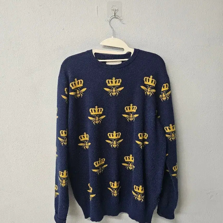 [BUNJANG] Gucci Bee Pattern Knit Navy / 구찌 벌 패턴 니트 네이비