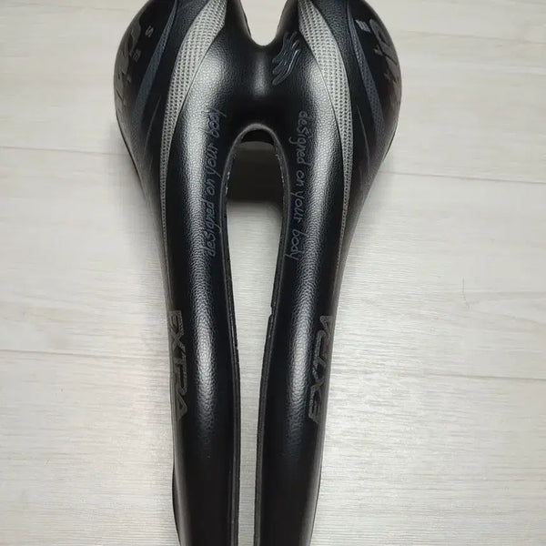 [BUNJANG] Selle SMP Extra Bicycle Saddle / 안장통에 좋은 셀레(selle) smp 엑스트라 자전거 안장 팝니다. 택포3.5만