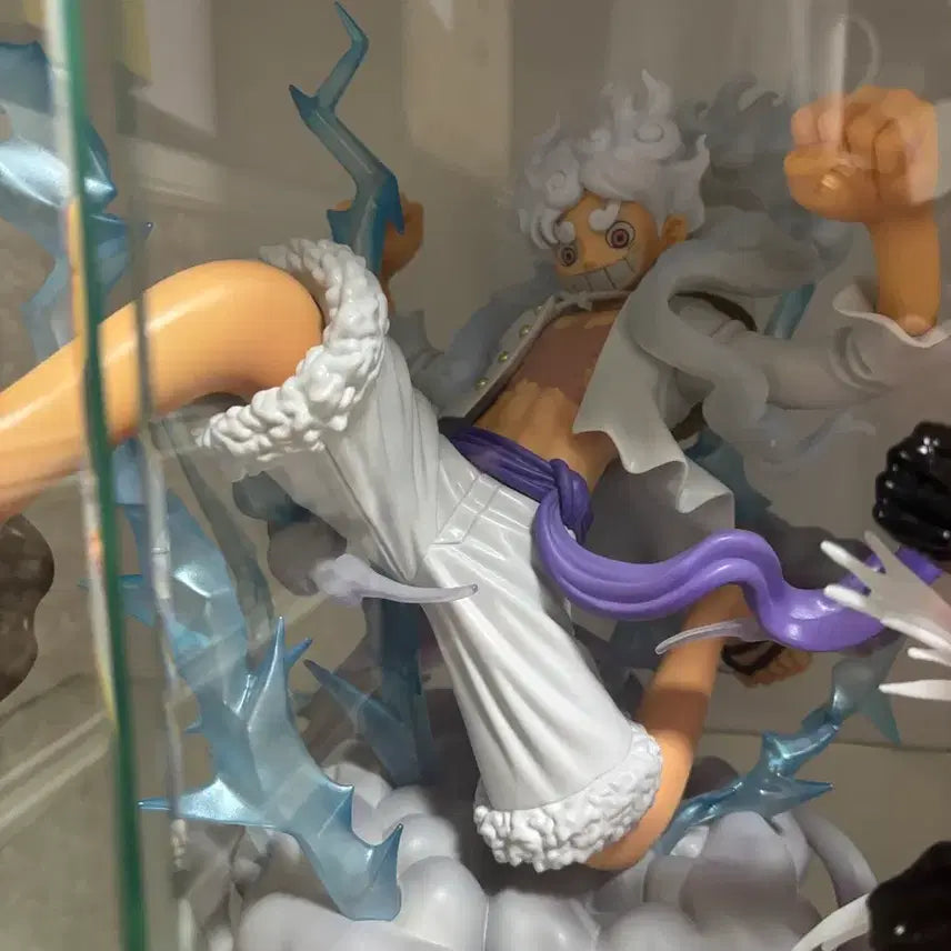 [BUNJANG] ArtsZero Gigant Nika Figure (Box Included) / 아츠제로 기간트 니카 (박스있음)