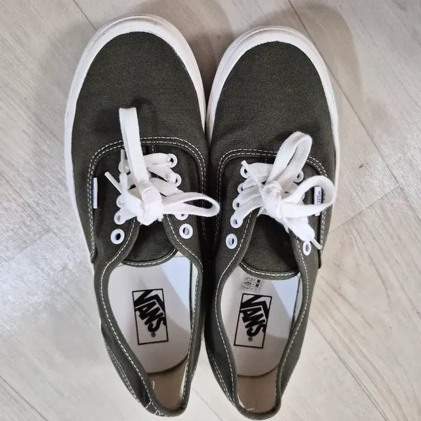 [BUNJANG] Vans Authentic Khaki Sneakers / 반스 어센틱 카키색 스니커즈 275