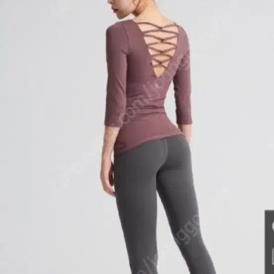 [BUNJANG] XEXYMIX Rose Pink Cross Top / 젝시믹스 로지핑크 색상의 크로스탑