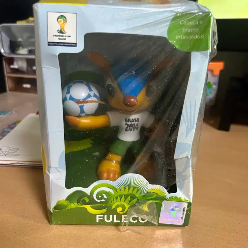 [BUNJANG] 2014 Brazil World Cup Fuleco Figure / 2014 브라질 월드컵 훌리코 피규어