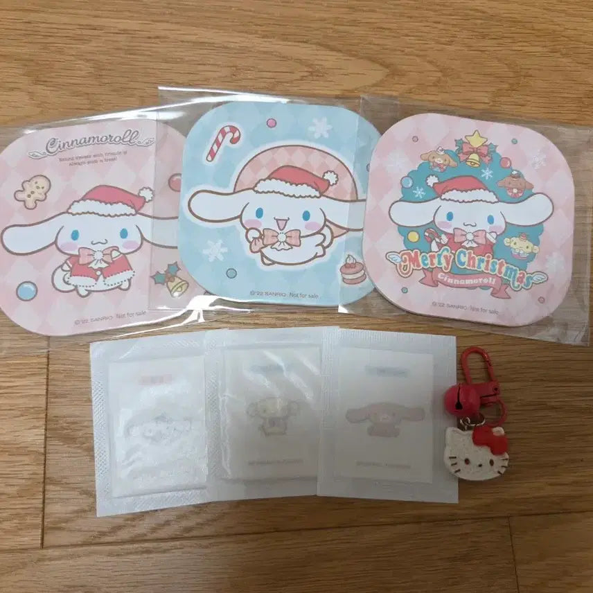 [BUNJANG] Sanrio Cinnamoroll & Hello Kitty Cafe Merchandise Bundle / 일괄처분 산리오일괄 시나모롤카페씰 띠부씰 산리오씰 헬로키티키링 코스터