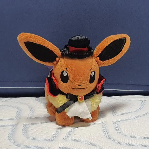 [BUNJANG] Pokemon Center Halloween Time Eevee Plush Keychain / [정품] 포켓몬센터 포켓몬 할로윈 타임 이브이 인형 키링