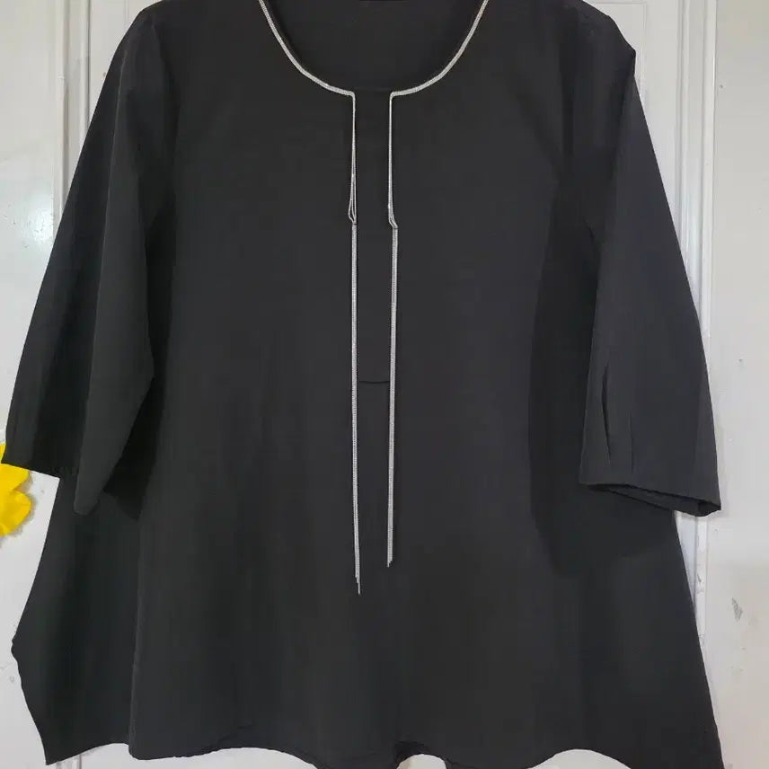 [BUNJANG] Elegant Spandex Blouse for Autumn / 가을  고급스러운 디자인이쁜  스판  블라우스 깨끗해요