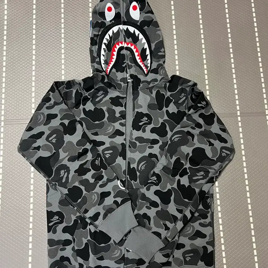 [BUNJANG] BAPE Grey Zip-Up Hoodie L / 베이프 그레이 후드집업 / L