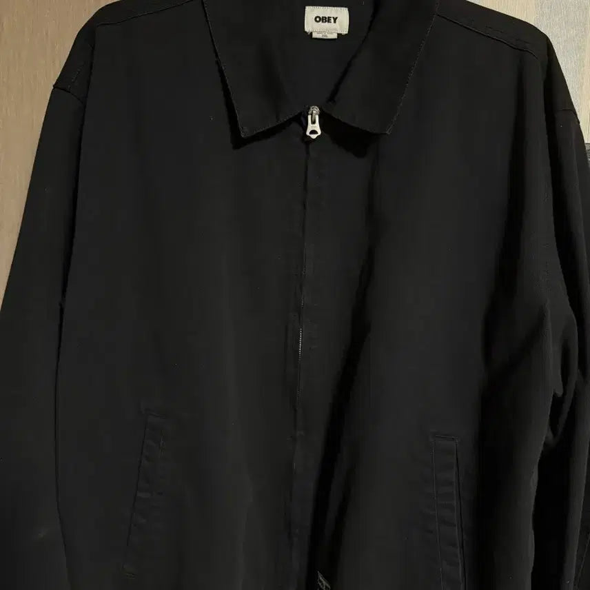 [BUNJANG] IAB x OBEY Collaboration Cropped Jacket - Anthracite / (2xl) 아이앱x오베이 콜라보 크롭 자켓 앤트러사이트