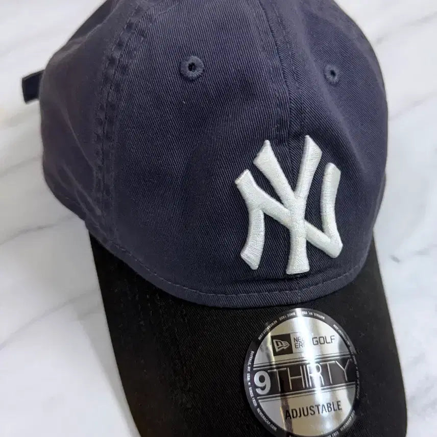[BUNJANG] New Era 9FORTY New York Yankees Baseball Cap Navy / 뉴에라 9FORTY 뉴욕 양키스 볼캡 네이비