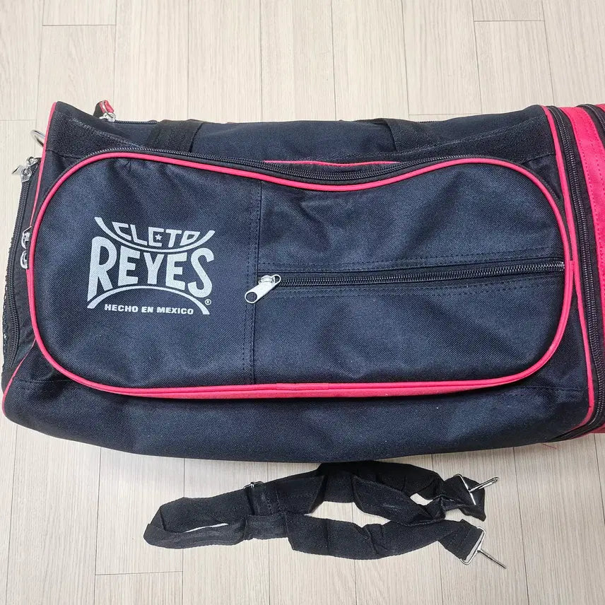 [BUNJANG] Reyes Gym Bag Duffel Bag / 레예스 짐백 더플백 복싱 운동 가방