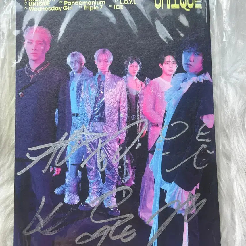 [BUNJANG] P1Harmony Signed 'UNIQUE' Mini Album / P1Harmony 피원하모니 친필 싸인 앨범