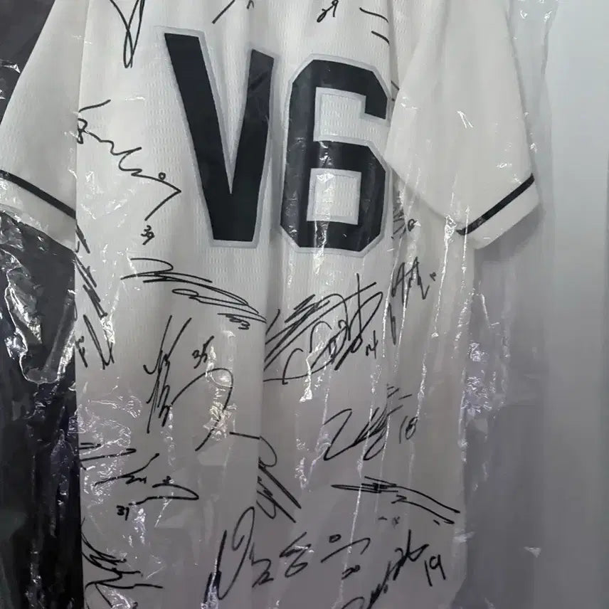 [BUNJANG] SSG Landers 26 Membership Signed Baseball Jersey / 랜더스 26멤버쉽 싸인 유니폼