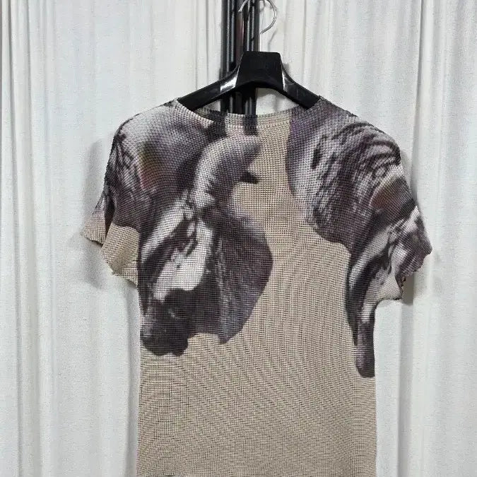 [BUNJANG] Stylish Pleated Blouse (Size F) / 세련된플리츠블라우스(F)