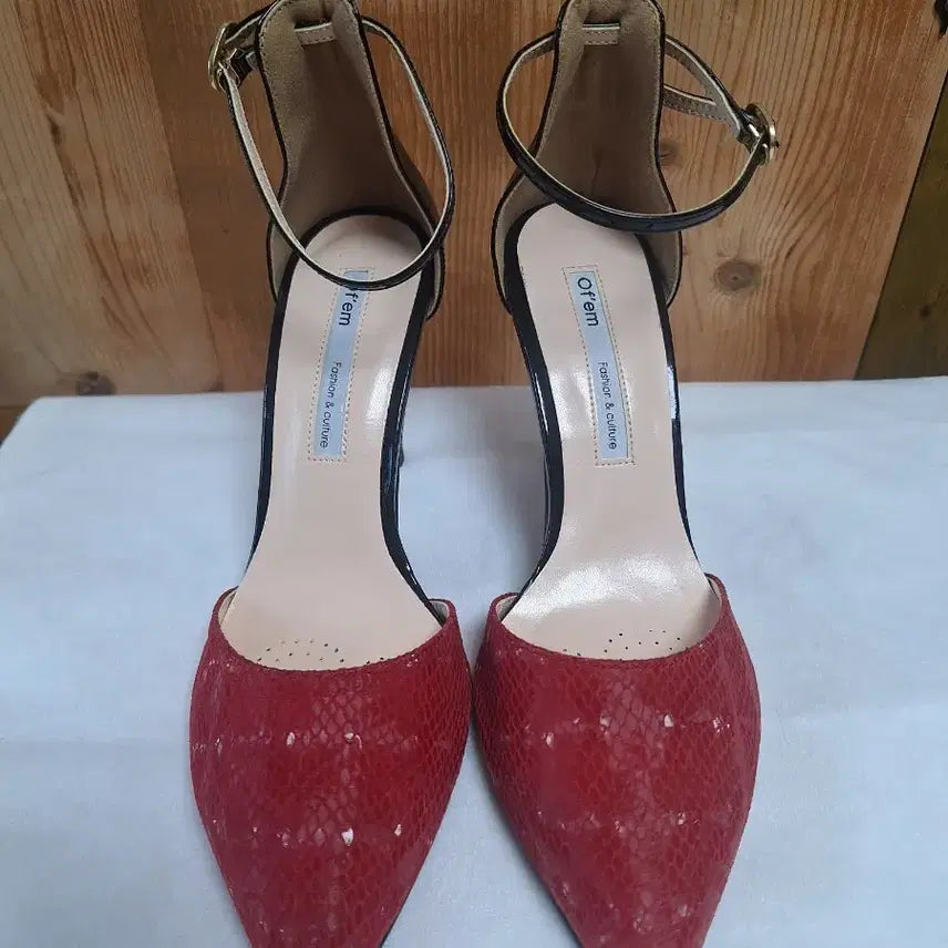 [BUNJANG] Of'em Red Snakeskin Strap Heels (240) / (새상품)오브엠 레드 뱀피 스트랩 힐 240