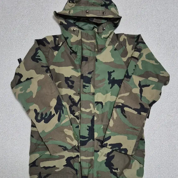 [BUNJANG] US Woodland Gore-Tex Jacket (Size M-R) / 미군 우드랜드 고어텍스 자켓