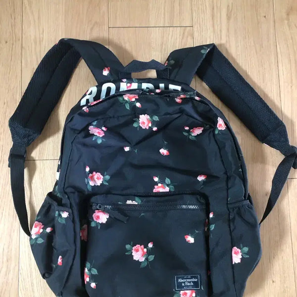 [BUNJANG] Abercrombie & Fitch Flower Pattern Backpack / 아베크롬비 앤 피치 백팩 플라워 패턴(새상품)