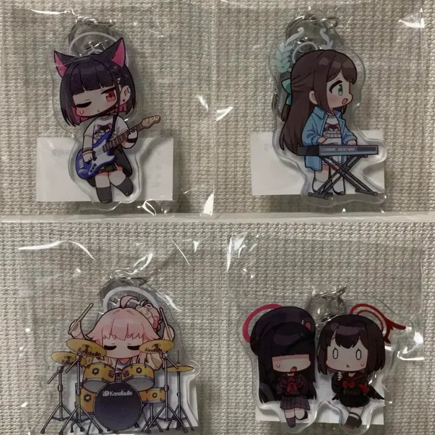 [BUNJANG] Blue Archive Cafe Memorial SD Acrylic Keychain / 블루 아카이브 카페 메모리얼 SD 아크릴 키링 판매 또는 교환합니다
