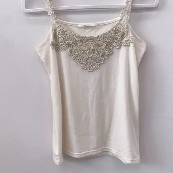 [BUNJANG] Oriental Sleeveless Top - Butter Yellow, Vintage Lace Detail / 일브 버터 색감 비즈 오리엔탈 슬리브리스