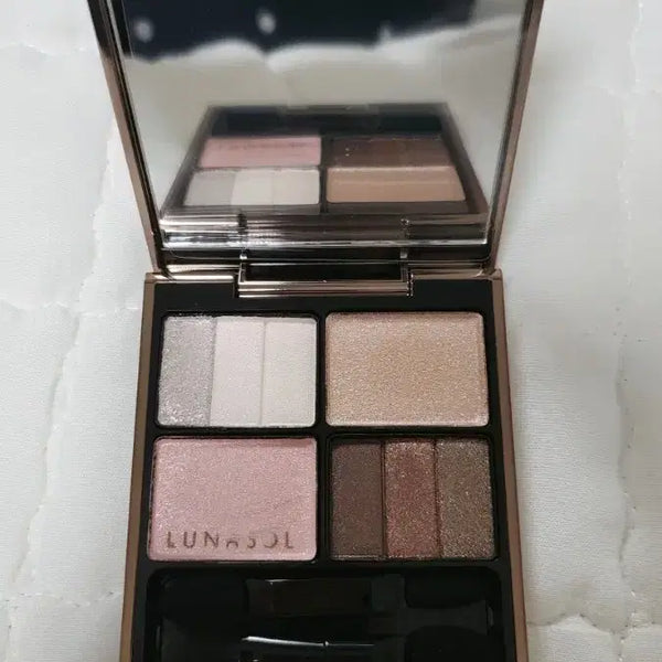 [BUNJANG] Lunasol 4-Color Eyeshadow Palette Soft Beige / (2일뒤판매종료) 루나솔 아이섀도우 팔레트 4구
