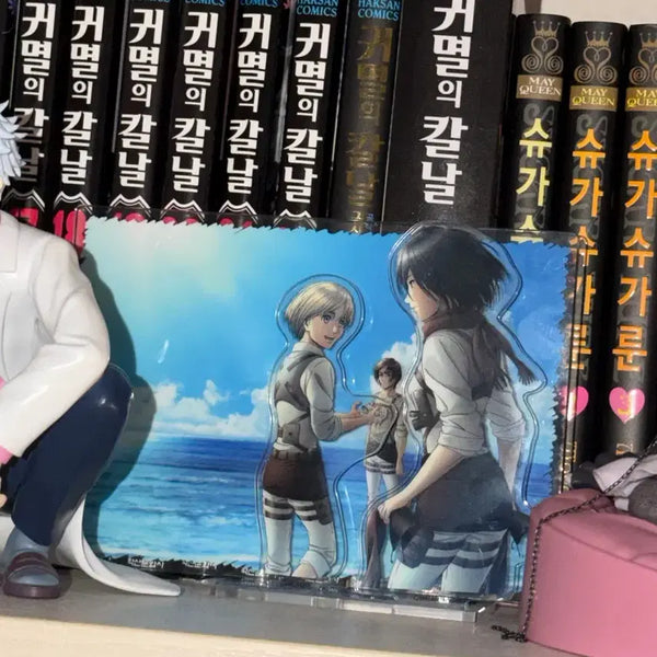 [BUNJANG] Attack on Titan Eren Mikasa Armin Acrylic Stand Diorama / 진격의거인 진격거 바다 디오라마 에렌 미카사 아르민 아크릴스탠드