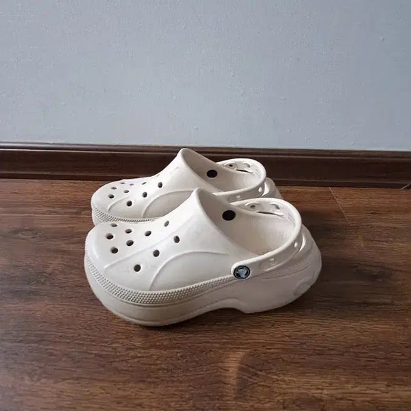 [BUNJANG] Crocs Beige Classic Platform Sandals Size 240 / 크록스 베이지 클래식 플랫폼 240사이즈