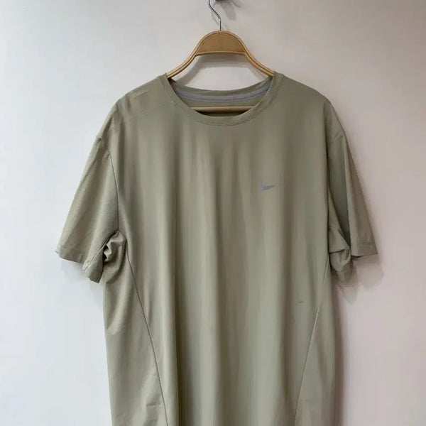 [BUNJANG] Nike Khaki Performance T-Shirt XXL / 나이키 카키 기능성 반팔 XXL