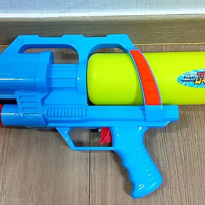 [BUNJANG] Power Pumping Threeshot Water Gun / 파워펌핑 쓰리샷 물총 여름 물놀이 장난감총 세개의 강한 물줄기 THREESHOT WATER GUN