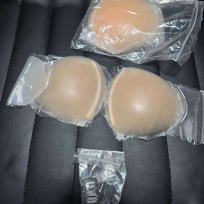 [BUNJANG] Nude Silicone Bra Pads - 2 Pairs / 누드 실리콘 브라 패드 2쌍