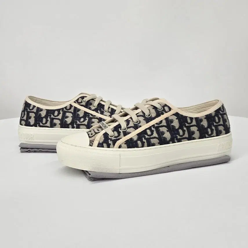 [BUNJANG] Dior Oblique Walk 'n' Dior Sneakers Size 39 / [ 정품 ] 디올 오블리크 워크앤디올 스니커즈 39