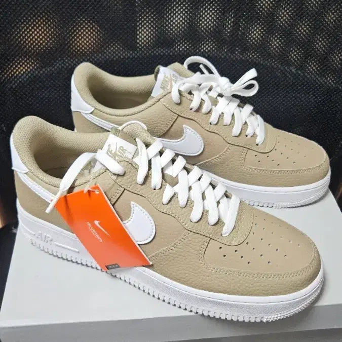 [BUNJANG] Nike Air Force 1 '07 Khaki White / 나이키 에어포스 1 '07 카키 화이트 275 (DV0804-200)  새거 풀박스팝니다