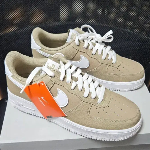 [BUNJANG] Nike Air Force 1 '07 Khaki White / 나이키 에어포스 1 '07 카키 화이트 275 (DV0804-200)  새거 풀박스팝니다