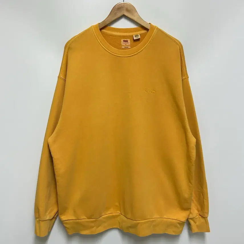 [BUNJANG] Levi's Embroidered Lettering Sweatshirt Mustard XL / [남자-105]리바이스 레터링 자수 맨투맨 스웨트셔츠