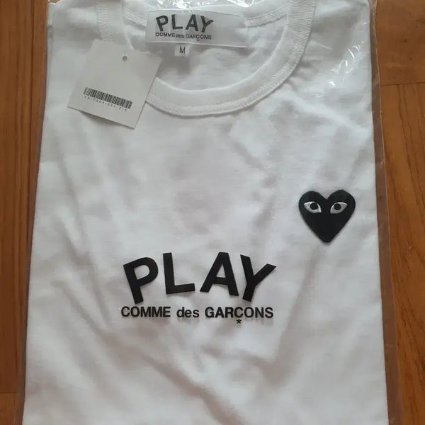 [BUNJANG] Comme des Garçons Play White T-Shirt M / 꼼데가르송 플레이 반팔티 화이트 M