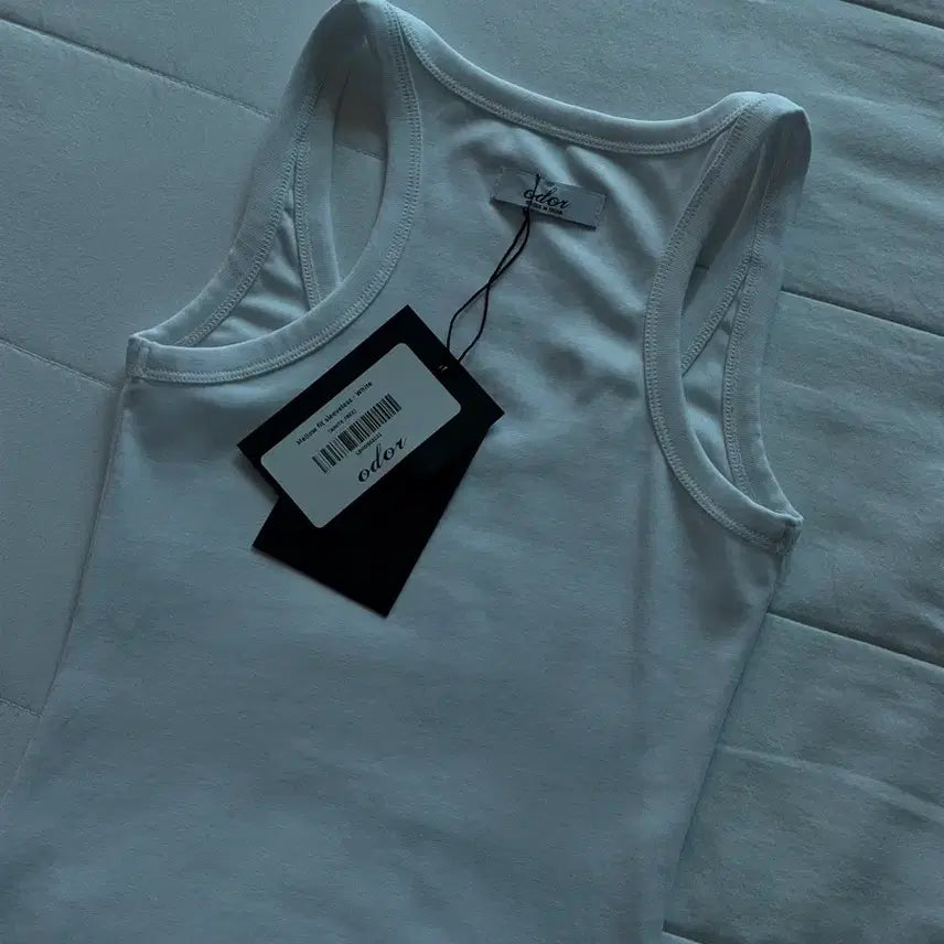 [BUNJANG] Odoer Mellow Fit Sleeveless Top / 오도어 멜로우핏 슬리브리스 나시